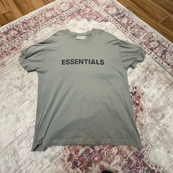 Essentials Fear of God Men's Dark Gray T-Shirt Size M In Great Shape!! - Picture 1 of 6